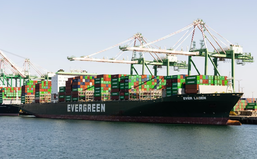 从深圳盐田港发美国海运物流一定要交的附加费有哪些