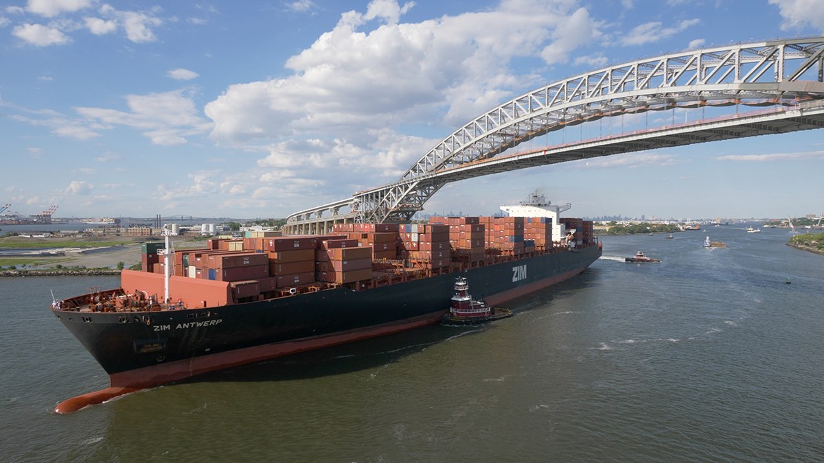 以星快船和美森快船是不是同一个卸货港口呢? 以星快船和美森快船是不是同一个卸货港口呢?